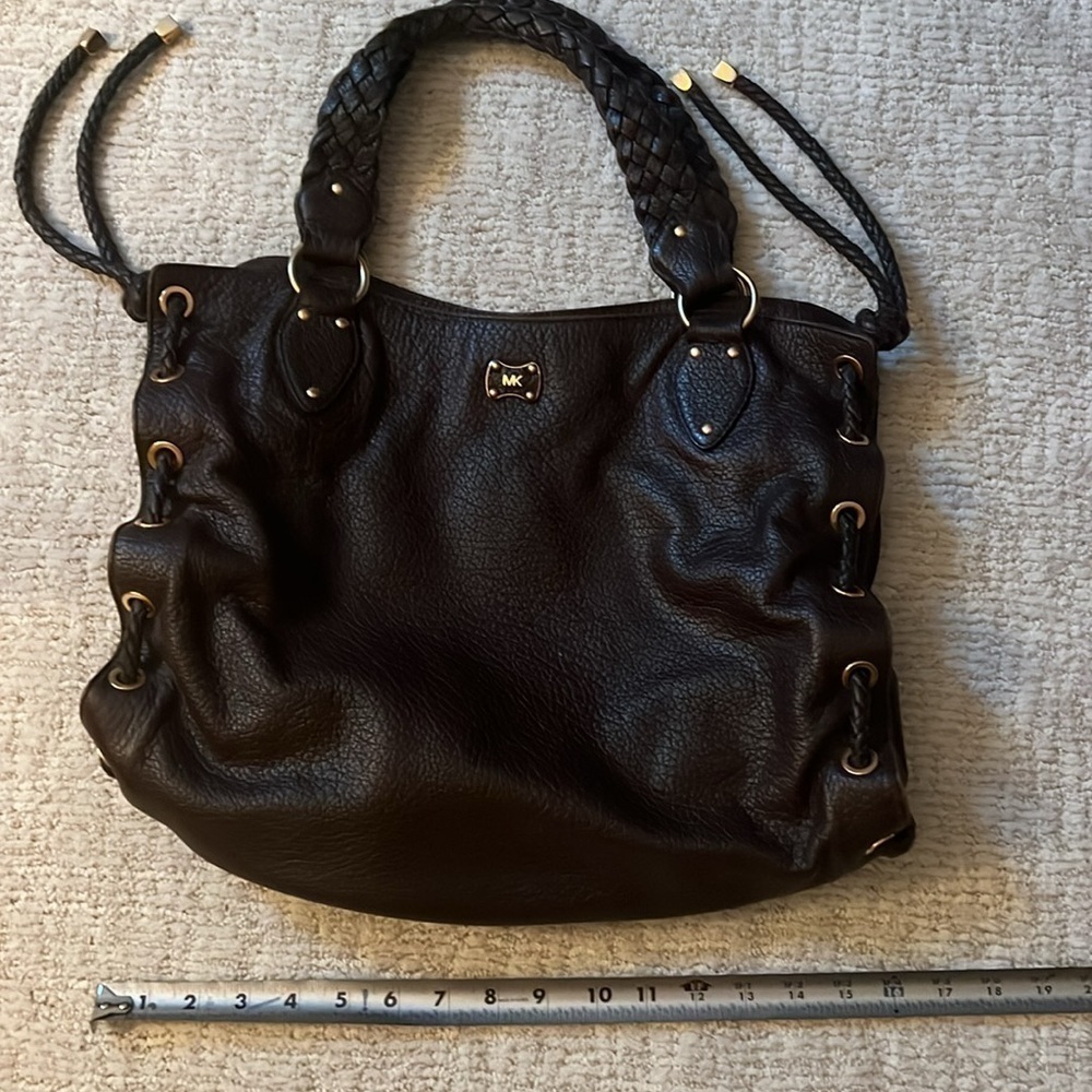 Michael Kors Bag! - Picture 7 of 7